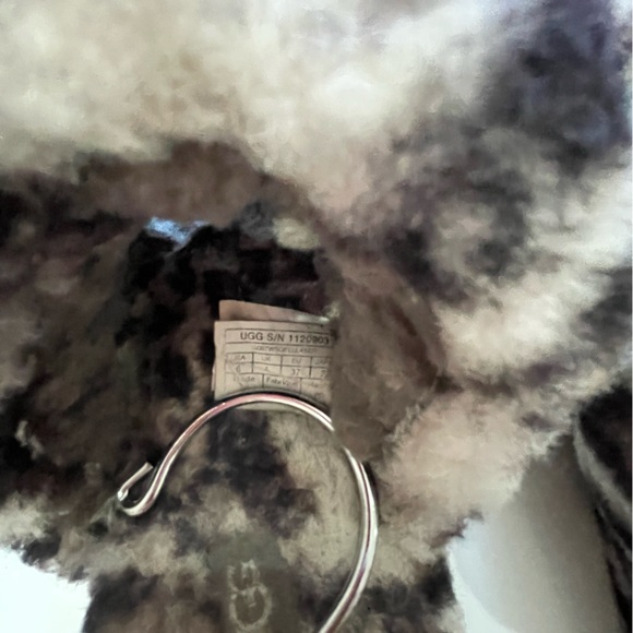 UGG fluffy platform slippers - Picture 9 of 11